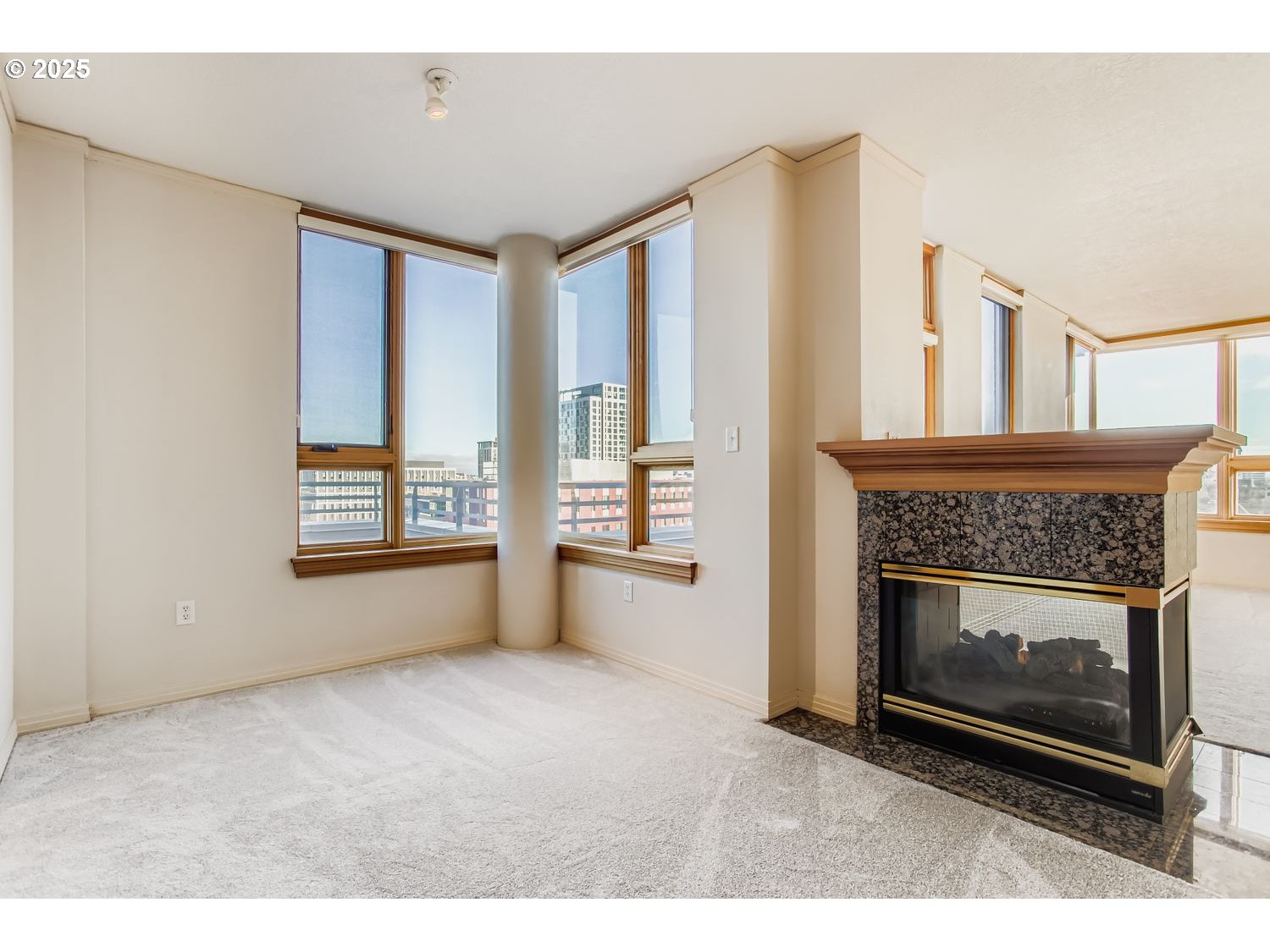 1132 Southwest 19th Avenue, Unit 801 Portland, OR 97205 - Photo 10 of 43 Dining Room