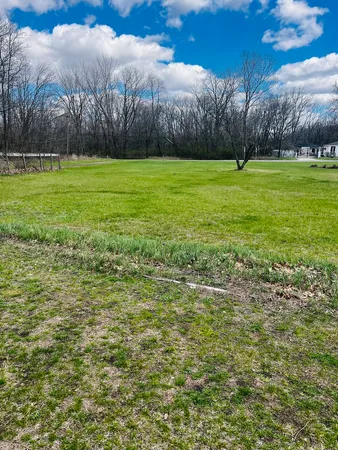 $165,000 | 5266 South 12750E Road, Pembroke Township, IL 60958