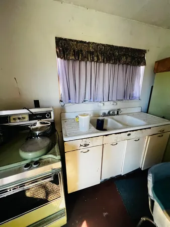 $165,000 | 5266 South 12750E Road, Pembroke Township, IL 60958