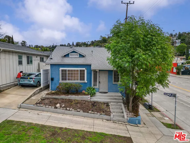 $2,950 | 1300 Sanborn Avenue, Los Angeles, CA 90027