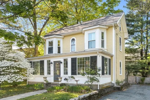 $1,225,000 | 53 Lake Street, Winchester, MA 01890