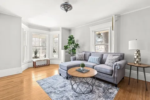 $1,225,000 | 53 Lake Street, Winchester, MA 01890