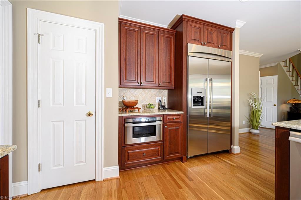 5704 Fox Meadow Court Oak Ridge, NC 27310 - Photo 10 of 30
