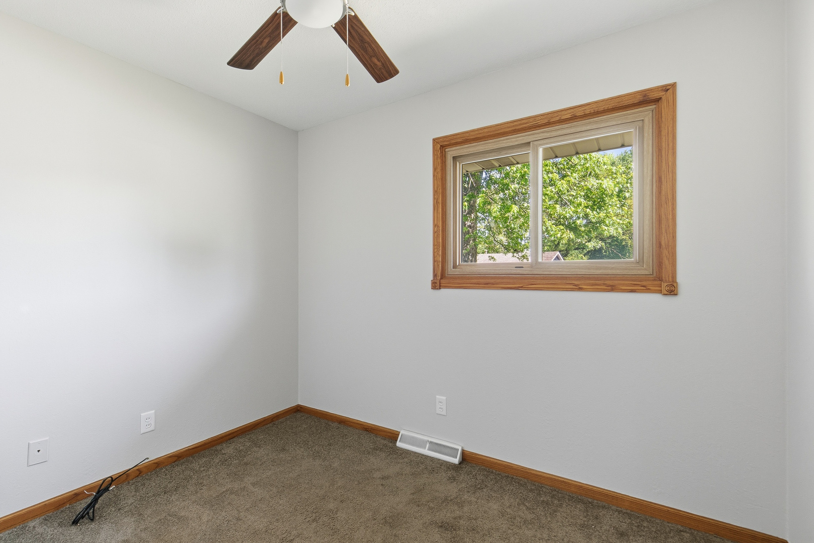 1501 Cherry Hills Road Bettendorf, IA 52722 - Photo 28 of 41