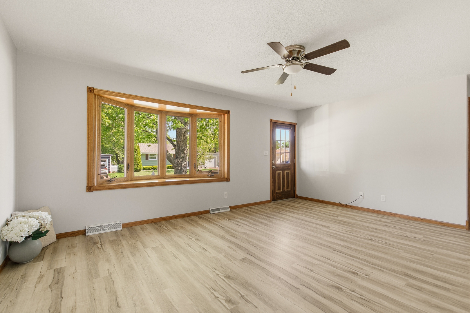 1501 Cherry Hills Road Bettendorf, IA 52722 - Photo 10 of 41