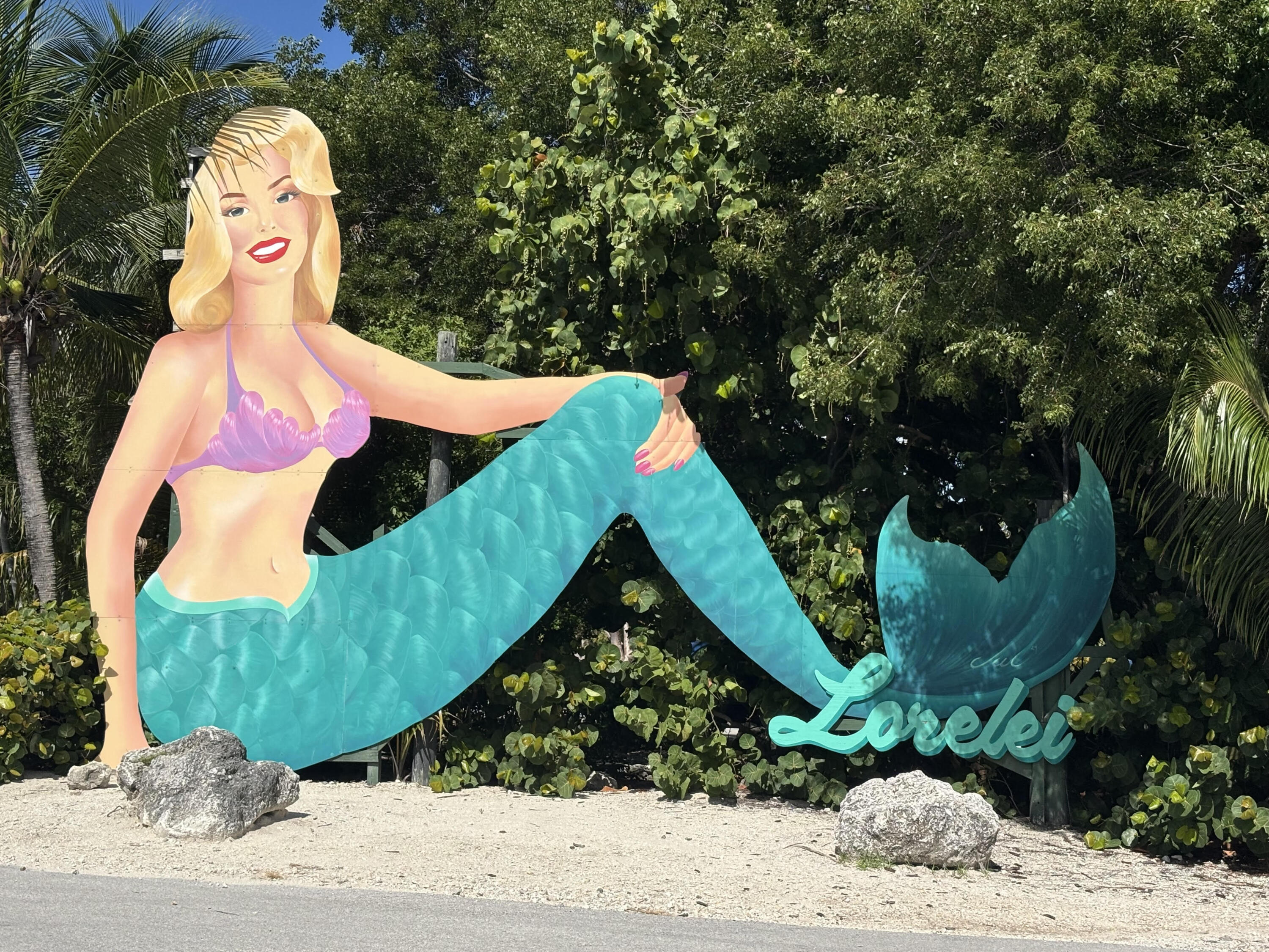 96 Madeira Road, Unit 9 Islamorada, FL 33036 - Photo 13 of 13 Iconic Sign