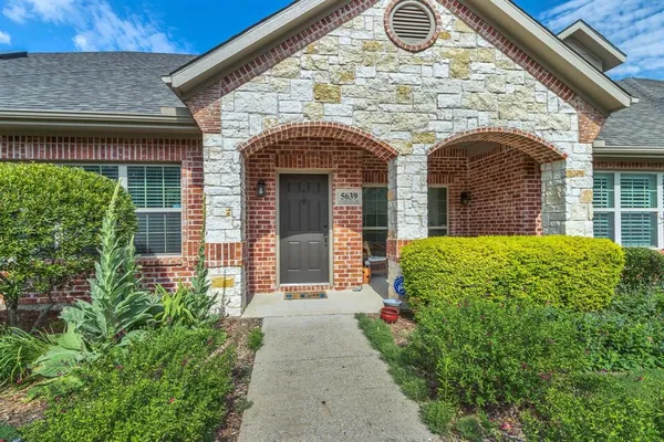 $2,425 | 5639 Hummingbird Lane, Fairview, TX 75069