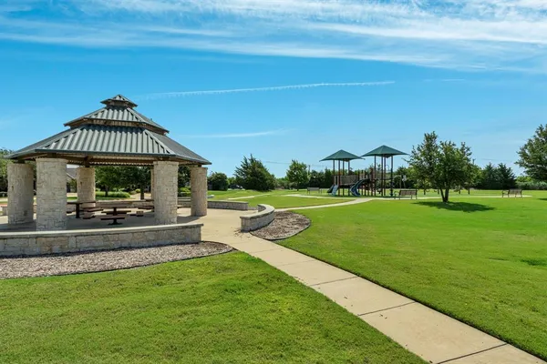 $2,425 | 5639 Hummingbird Lane, Fairview, TX 75069
