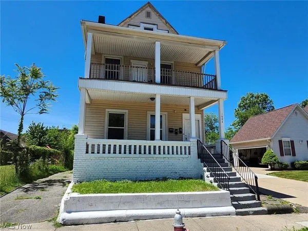 $1,000 | 1884 East 81st Street, Unit 1, Cleveland, OH 44103