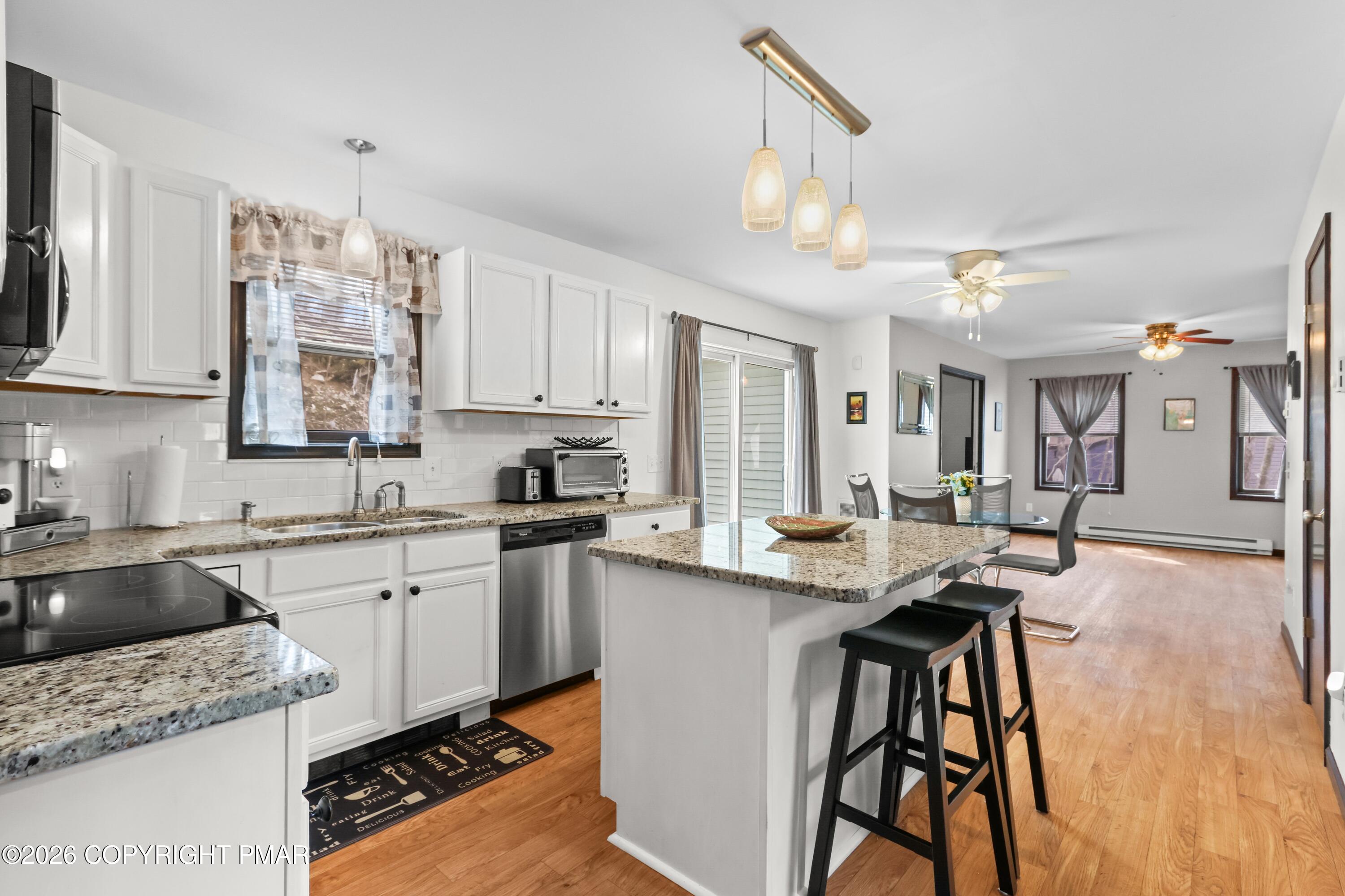 226 Regent Street Bushkill, PA 18324 - Photo 14 of 58 095A9396