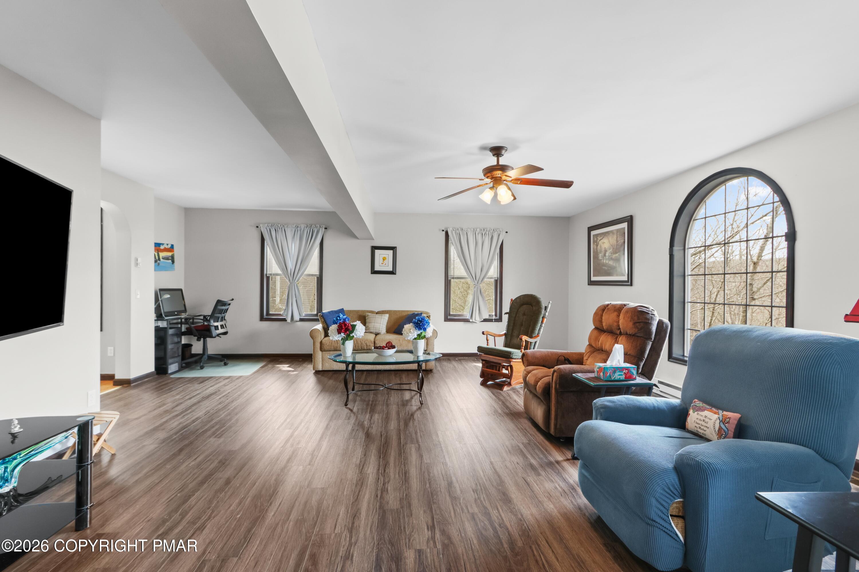 226 Regent Street Bushkill, PA 18324 - Photo 22 of 58 095A9477