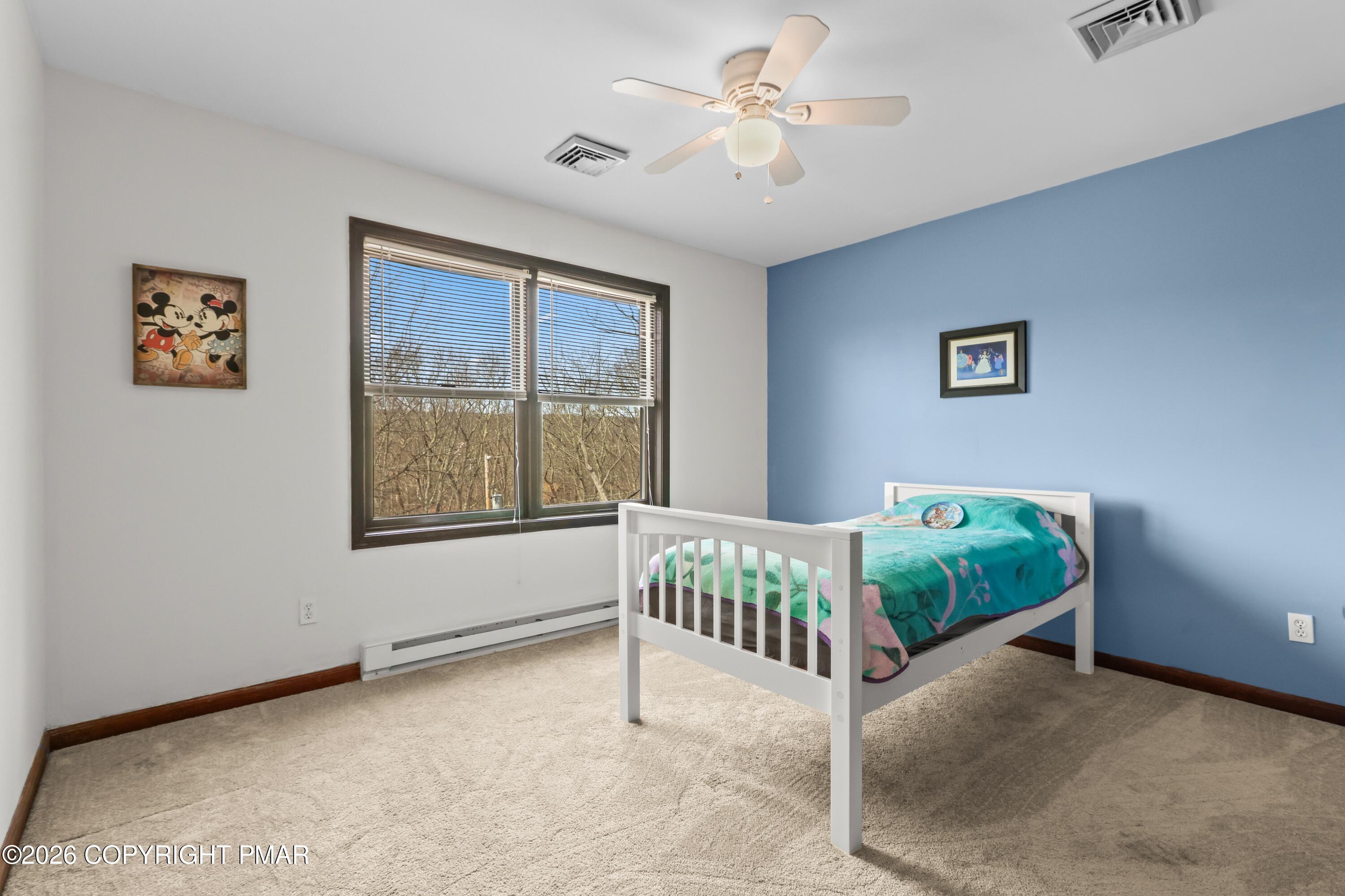 226 Regent Street Bushkill, PA 18324 - Photo 32 of 58 095A9510