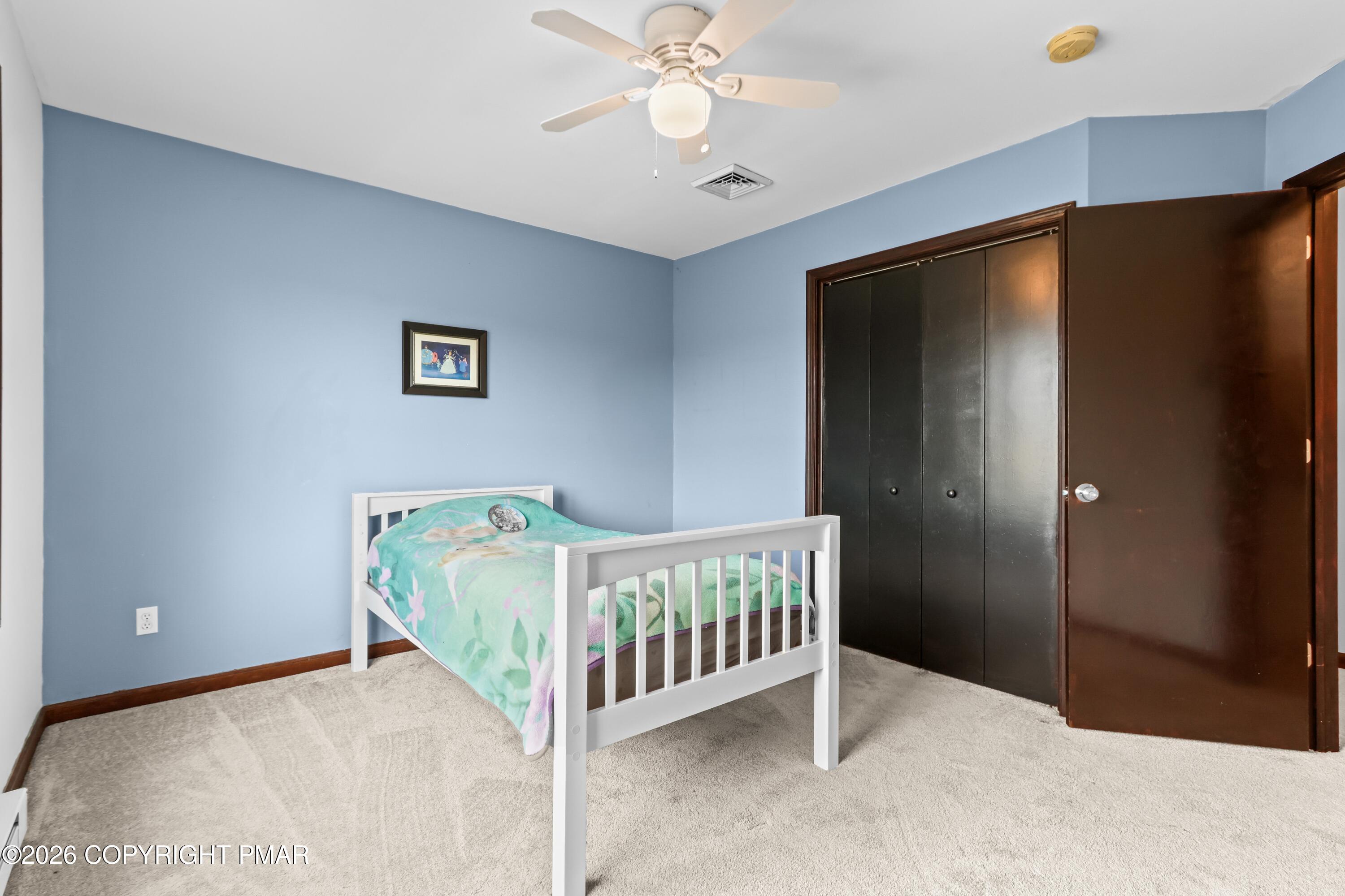 226 Regent Street Bushkill, PA 18324 - Photo 33 of 58 095A9514