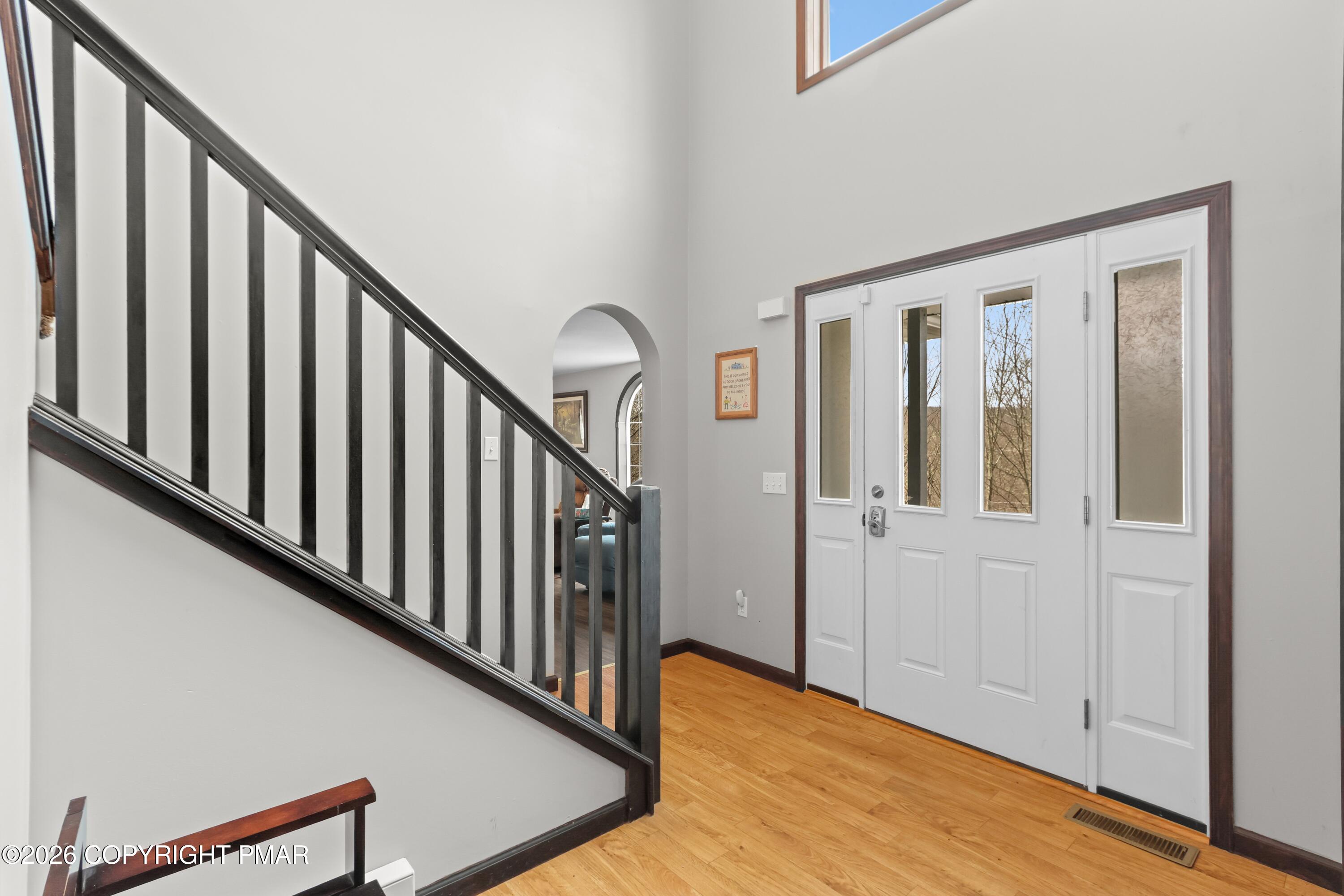 226 Regent Street Bushkill, PA 18324 - Photo 5 of 58 095A9350