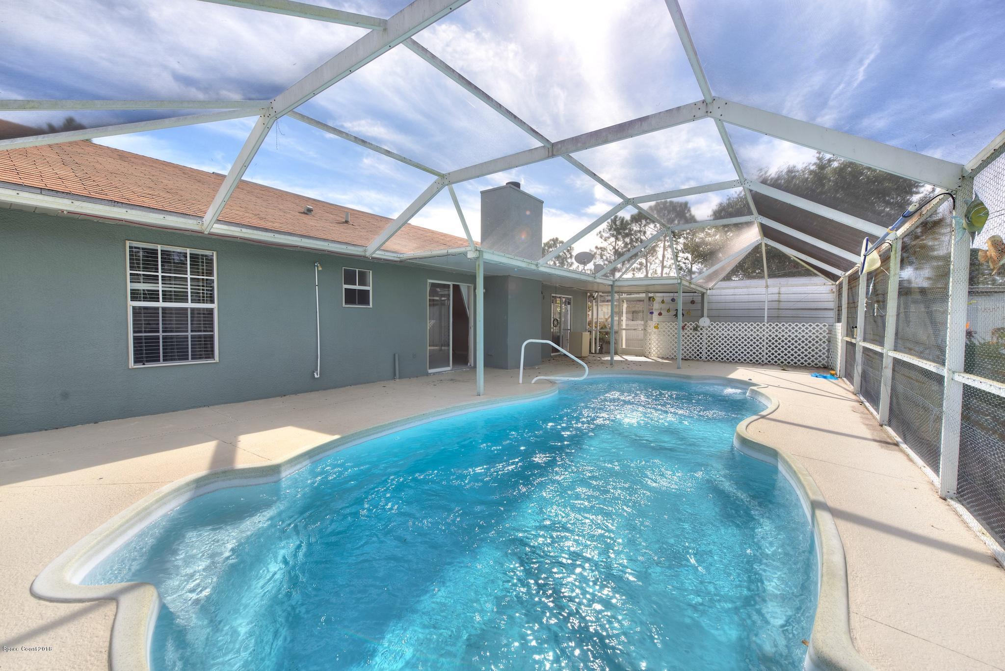 320 Wendover Road Southwest Palm Bay, FL 32908 - Photo 18 of 21 Pool 2