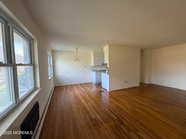 $1,950 | 84 Manchester Court, Unit E, Freehold, NJ 07728