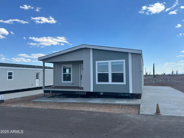 $201,500 | 17065 East Peak Lane, Unit 329, Eloy, AZ 85131