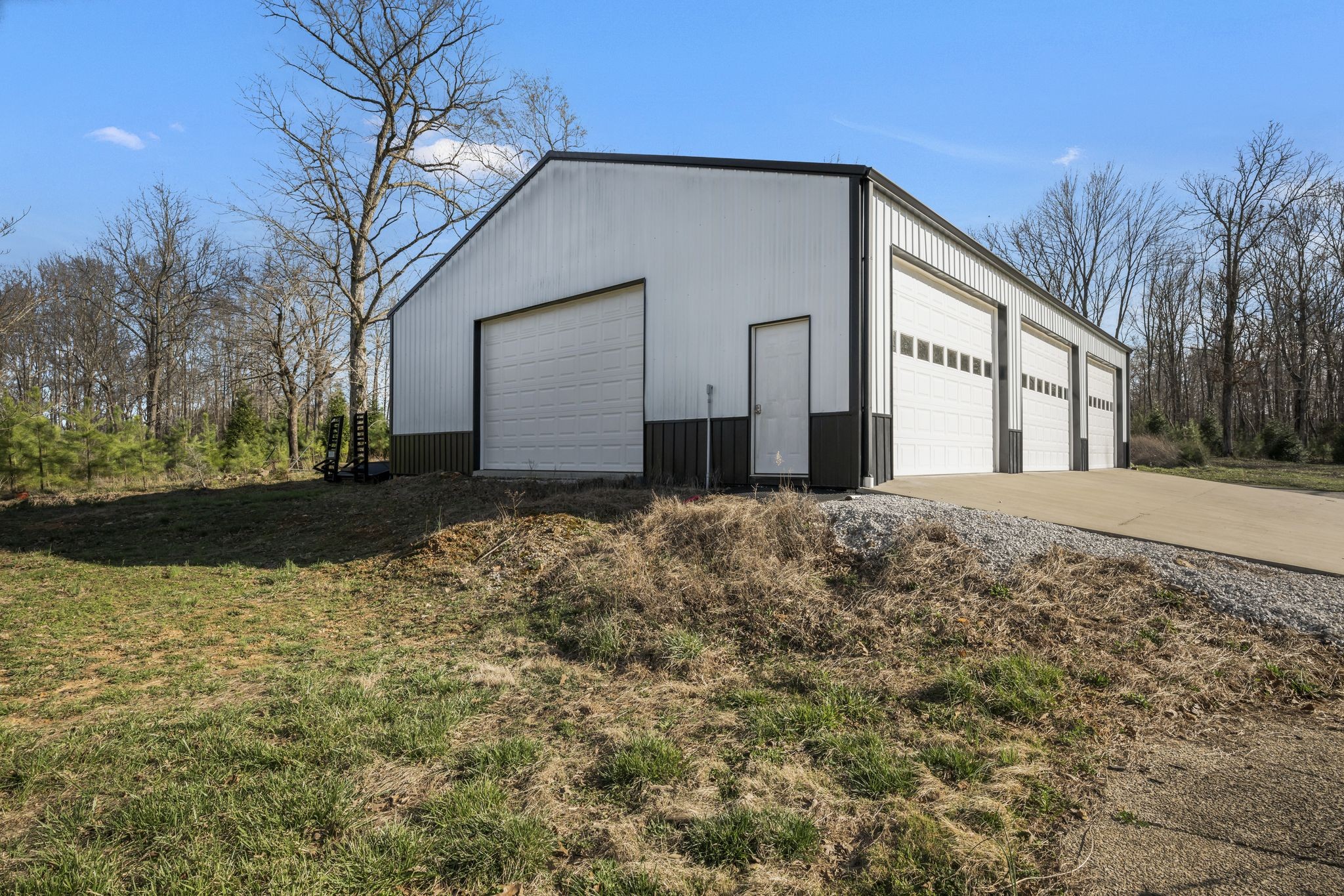 1053 Hall Cemetery Road Burns, TN 37029 - Photo 38 of 64 a front view of house with yard