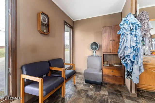 $164,900 | 14133 Old Kentucky Road, Walling, TN 38587