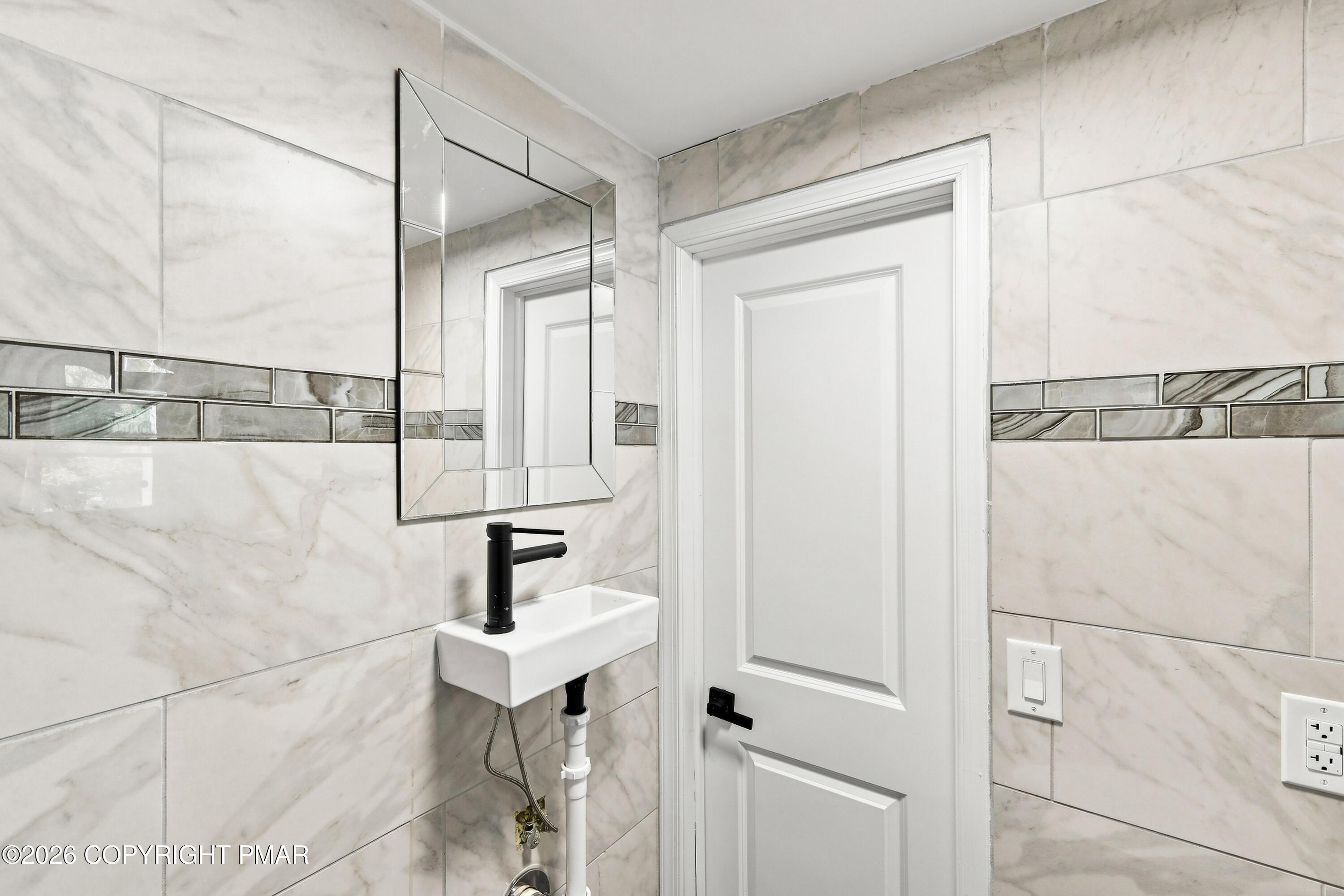 1035 Mt Tom Road East Stroudsburg, PA 18301 - Photo 25 of 57 47-Photo-46