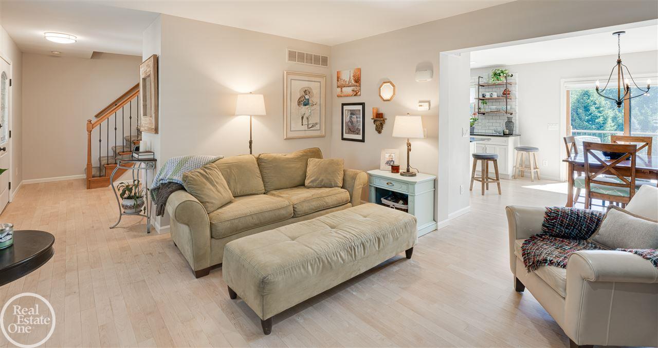 721 South Livernois Road Rochester, MI 48307 - Photo 7 of 31 50016113-6.JPG
