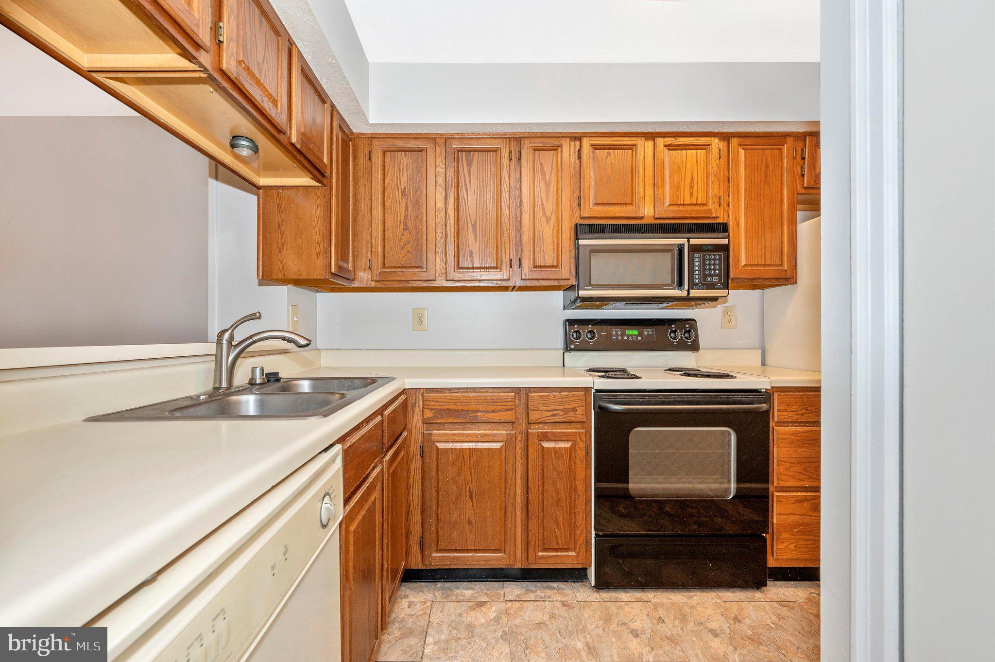 808 Stratford Way, Unit B Frederick, MD 21701 - Photo 23 of 49 PDR_6762