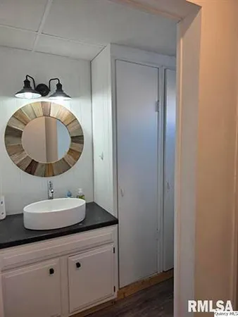 $169,500 | 1431 Spruce Street, Quincy, IL 62301