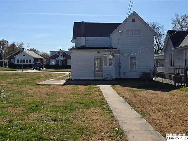 $169,500 | 1431 Spruce Street, Quincy, IL 62301