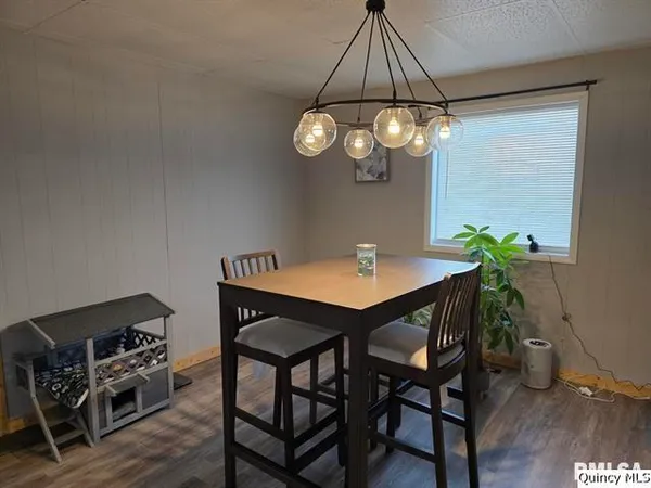 $169,500 | 1431 Spruce Street, Quincy, IL 62301