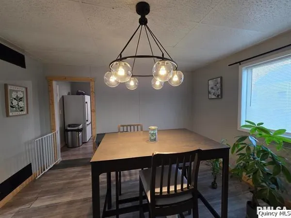 $169,500 | 1431 Spruce Street, Quincy, IL 62301