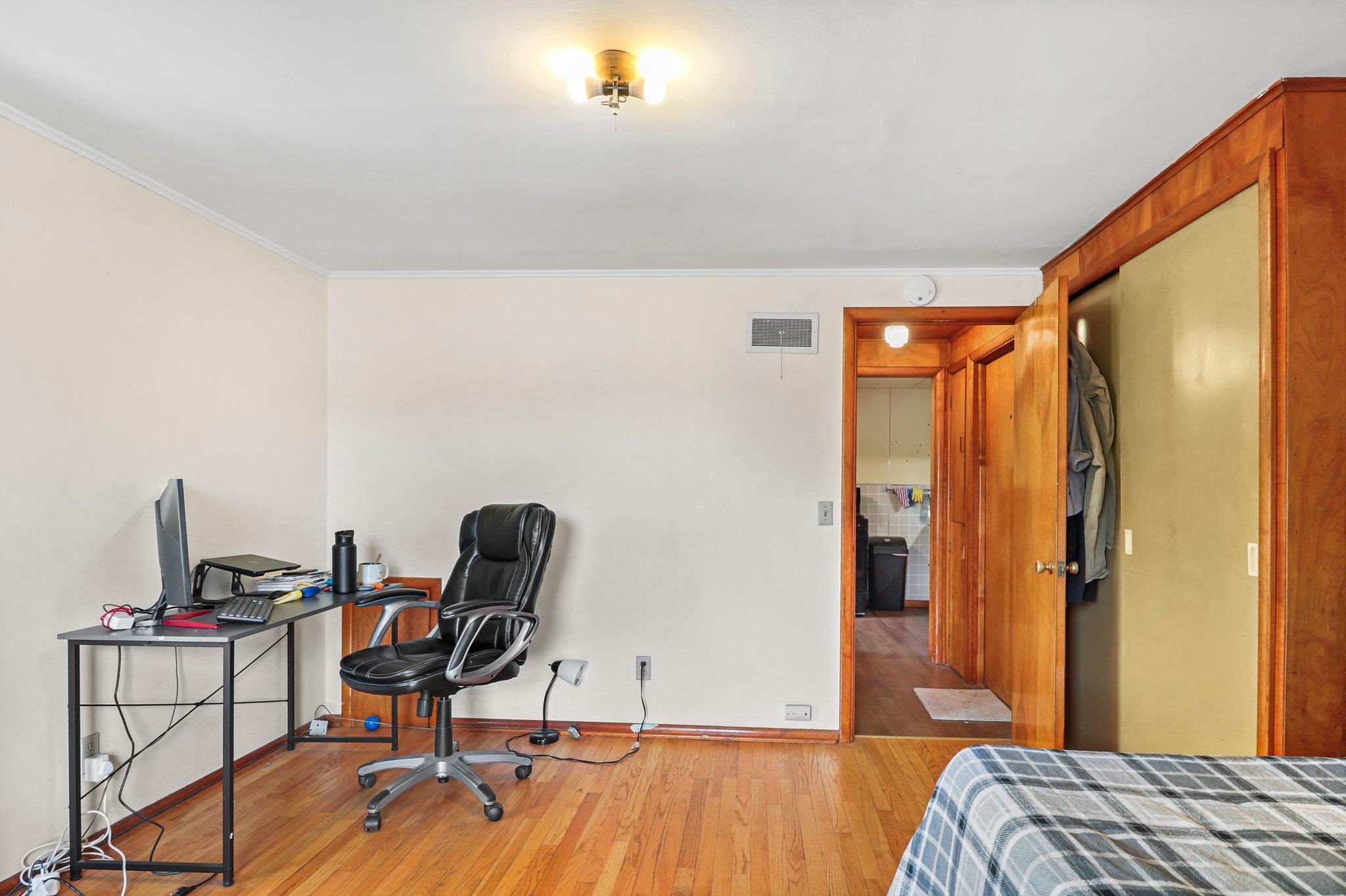 430 North Oak Street Madison, WI 53704 - Photo 11 of 25