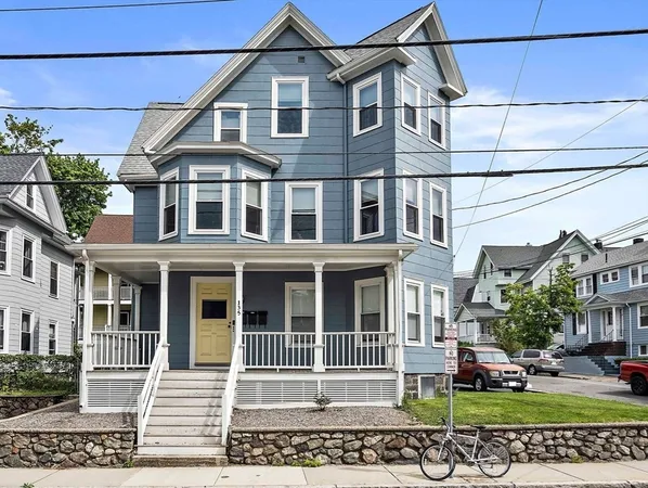 $1,700 | 135 Clifton Street, Unit 1, Malden, MA 02148