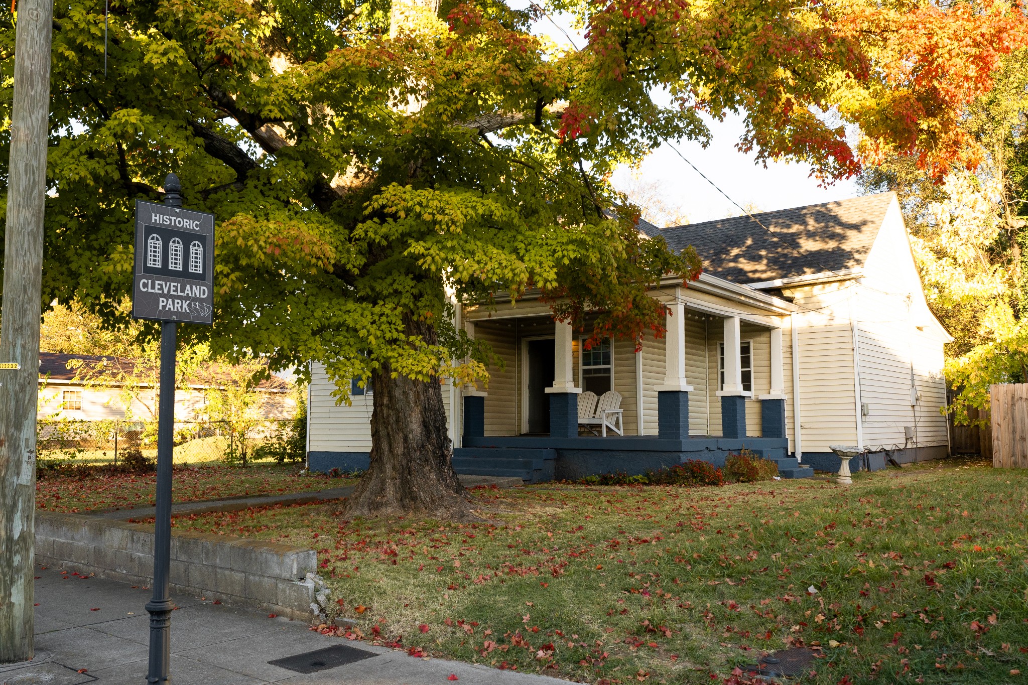 909 Lischey Avenue Nashville, TN 37207 - Photo 1 of 9 a front view of a house with a yard