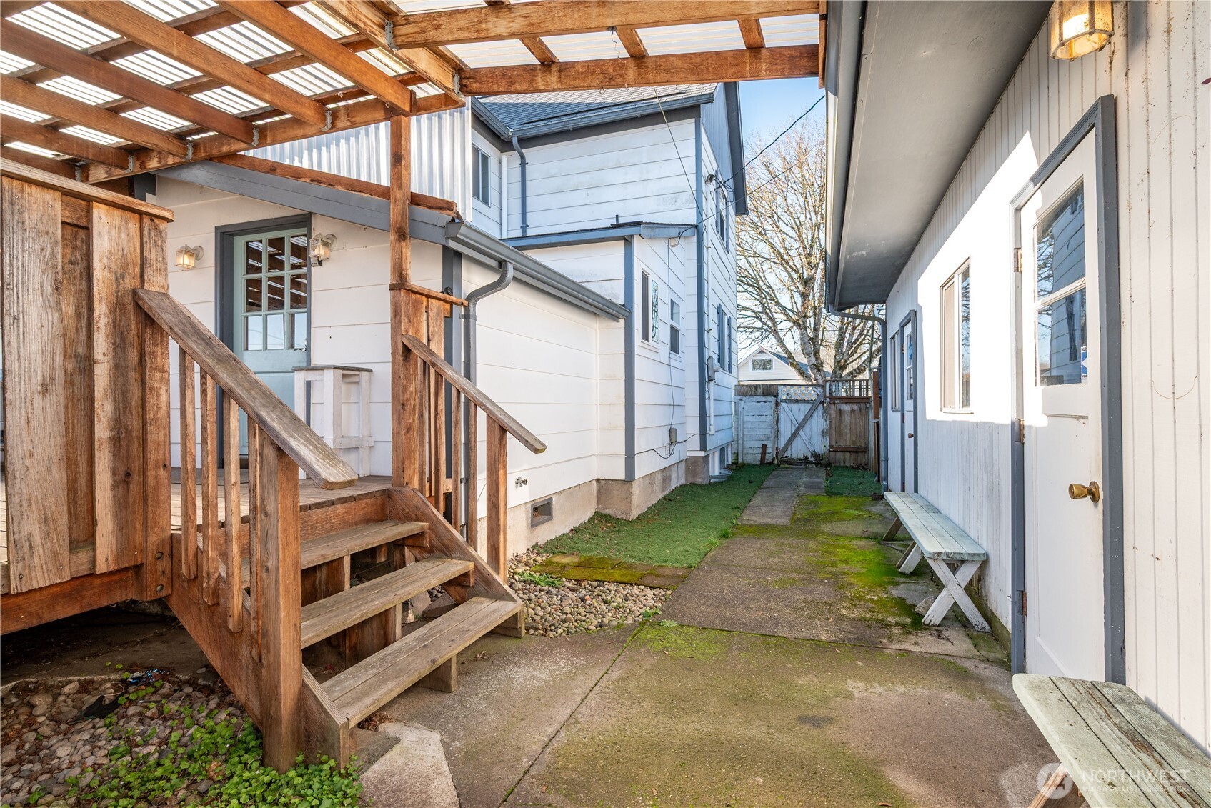 136 3rd Avenue Southwest Castle Rock, WA 98611 - Photo 23 of 40 a view of house with wooden floor and stairs