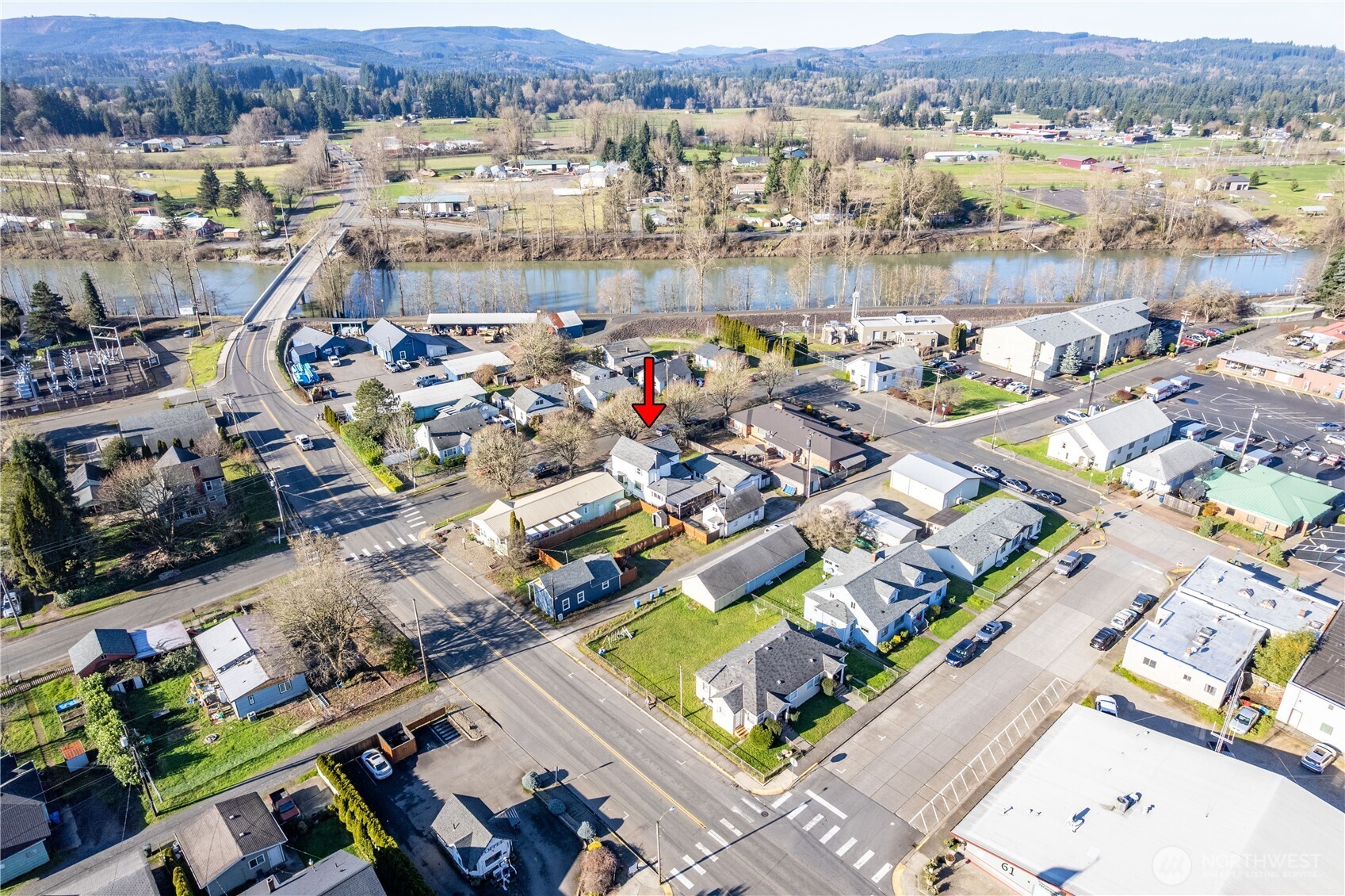 136 3rd Avenue Southwest Castle Rock, WA 98611 - Photo 30 of 40 an aerial view of a city