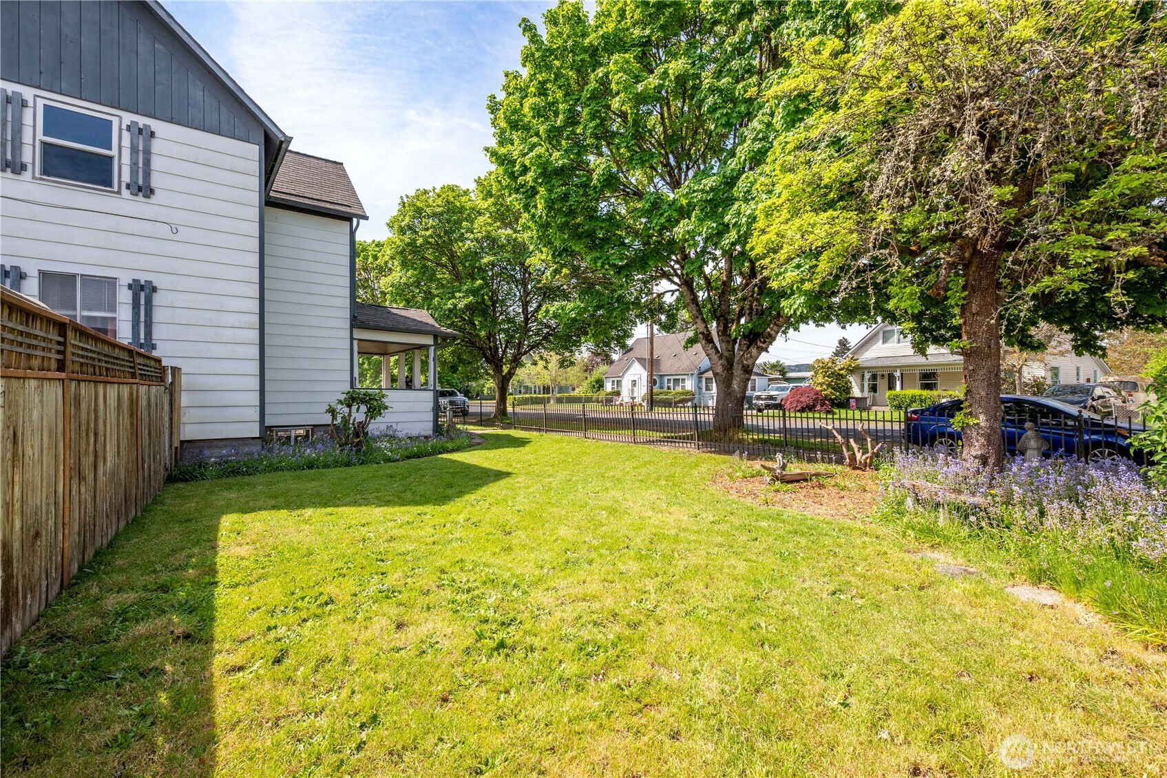 136 3rd Avenue Southwest Castle Rock, WA 98611 - Photo 4 of 39