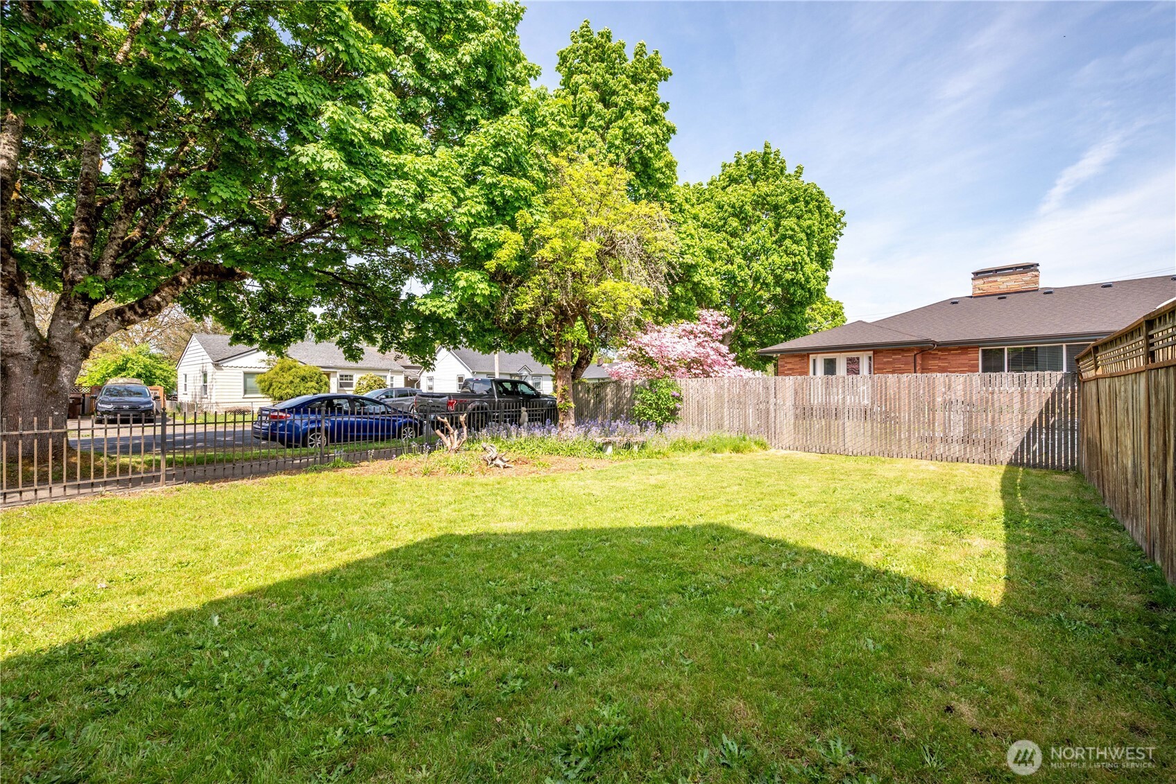 136 3rd Avenue Southwest Castle Rock, WA 98611 - Photo 5 of 39 a view of a swimming pool with a patio