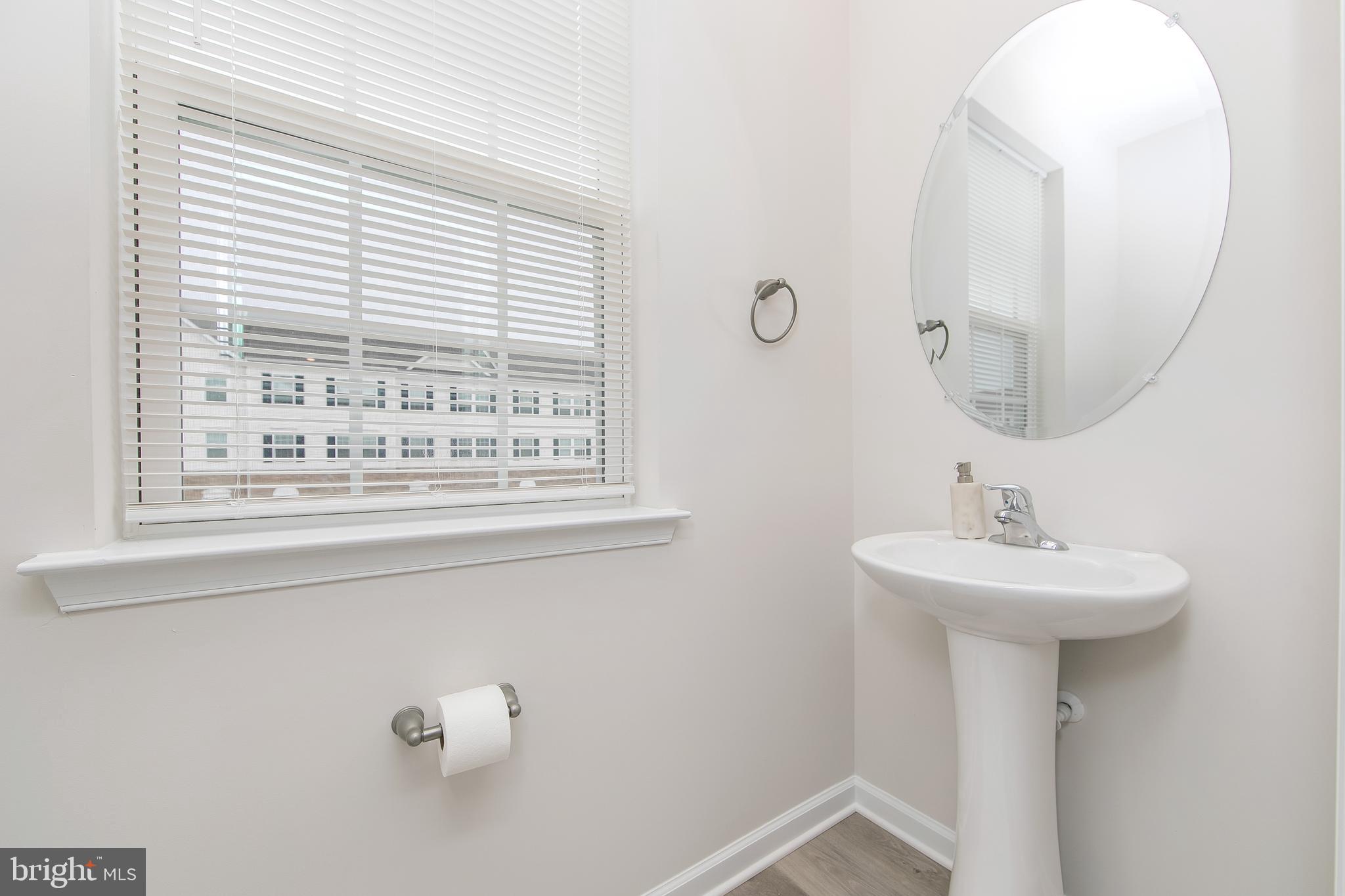 272 Macoun Way Glassboro, NJ 08028 - Photo 25 of 44 2nd Floor Powder Room