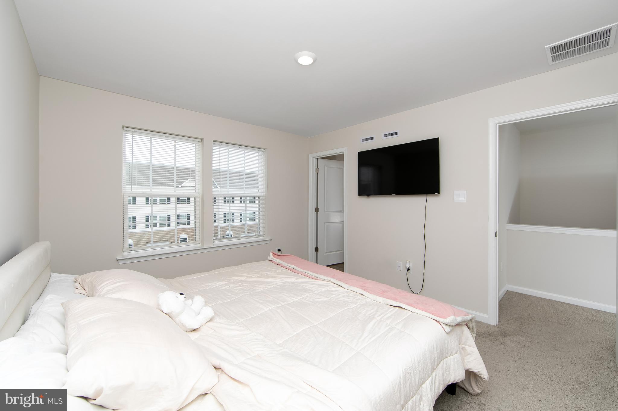 272 Macoun Way Glassboro, NJ 08028 - Photo 27 of 44 Primary Bedroom