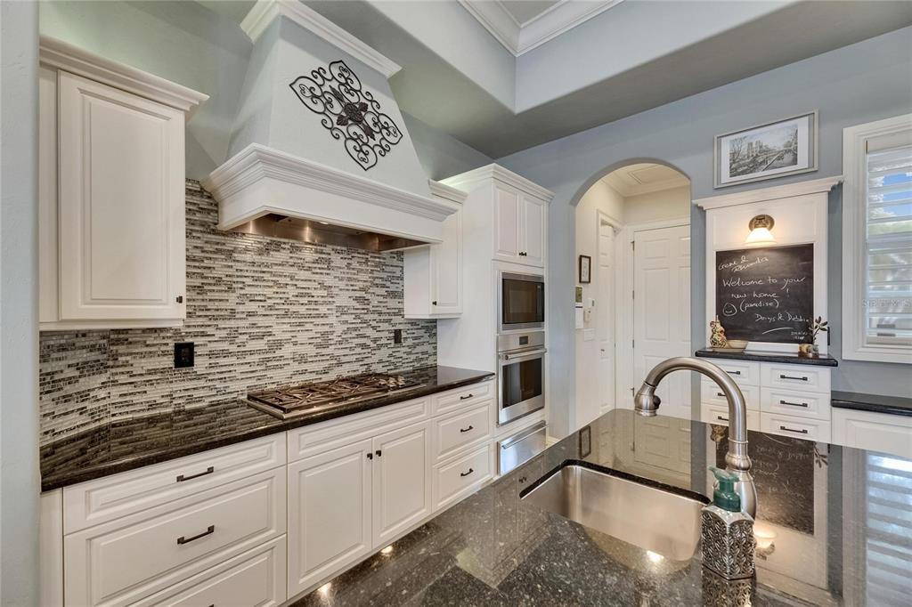 624 Balibay Road Apollo Beach, FL 33572 - Photo 17 of 99