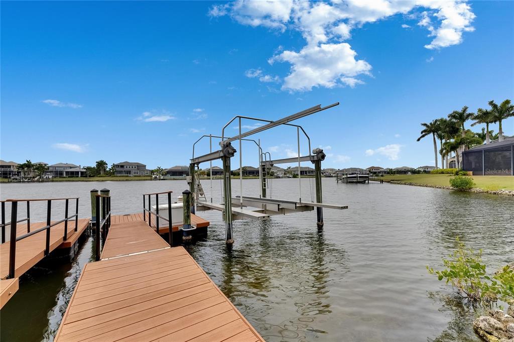 624 Balibay Road Apollo Beach, FL 33572 - Photo 89 of 99 a swimming pool view with a lake view