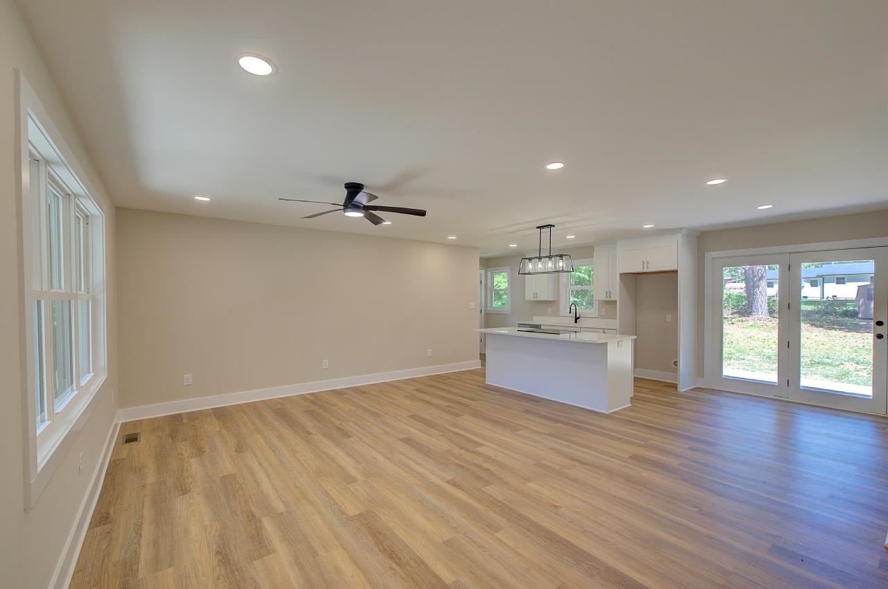 302 Thompson Road Chesnee, SC 29323 - Photo 13 of 37