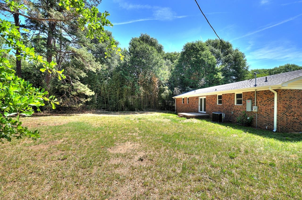 302 Thompson Road Chesnee, SC 29323 - Photo 32 of 37