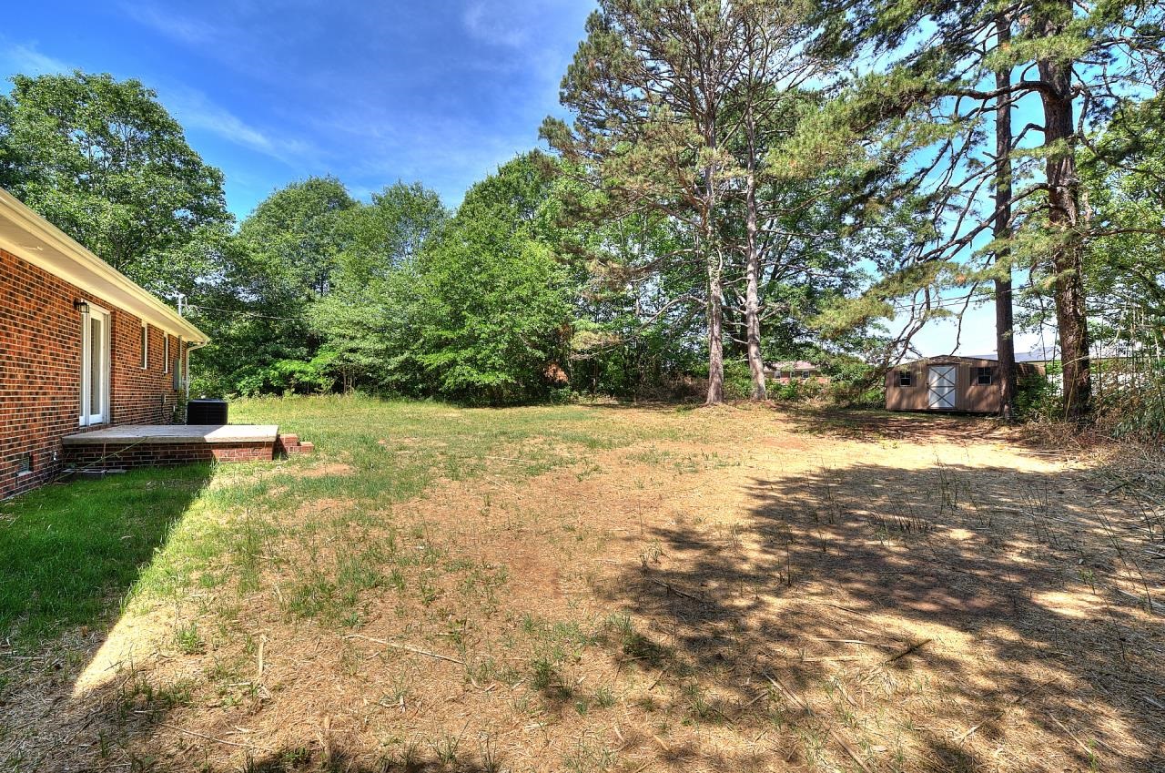 302 Thompson Road Chesnee, SC 29323 - Photo 33 of 37