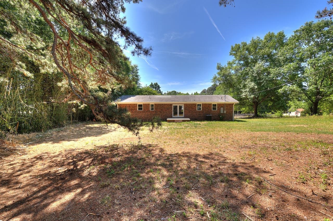 302 Thompson Road Chesnee, SC 29323 - Photo 34 of 37