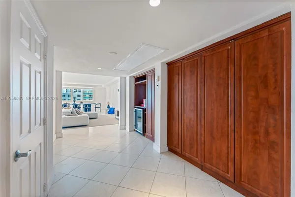 $8,400 | Carriage Club Condominiums, Miami Beach, FL 33140