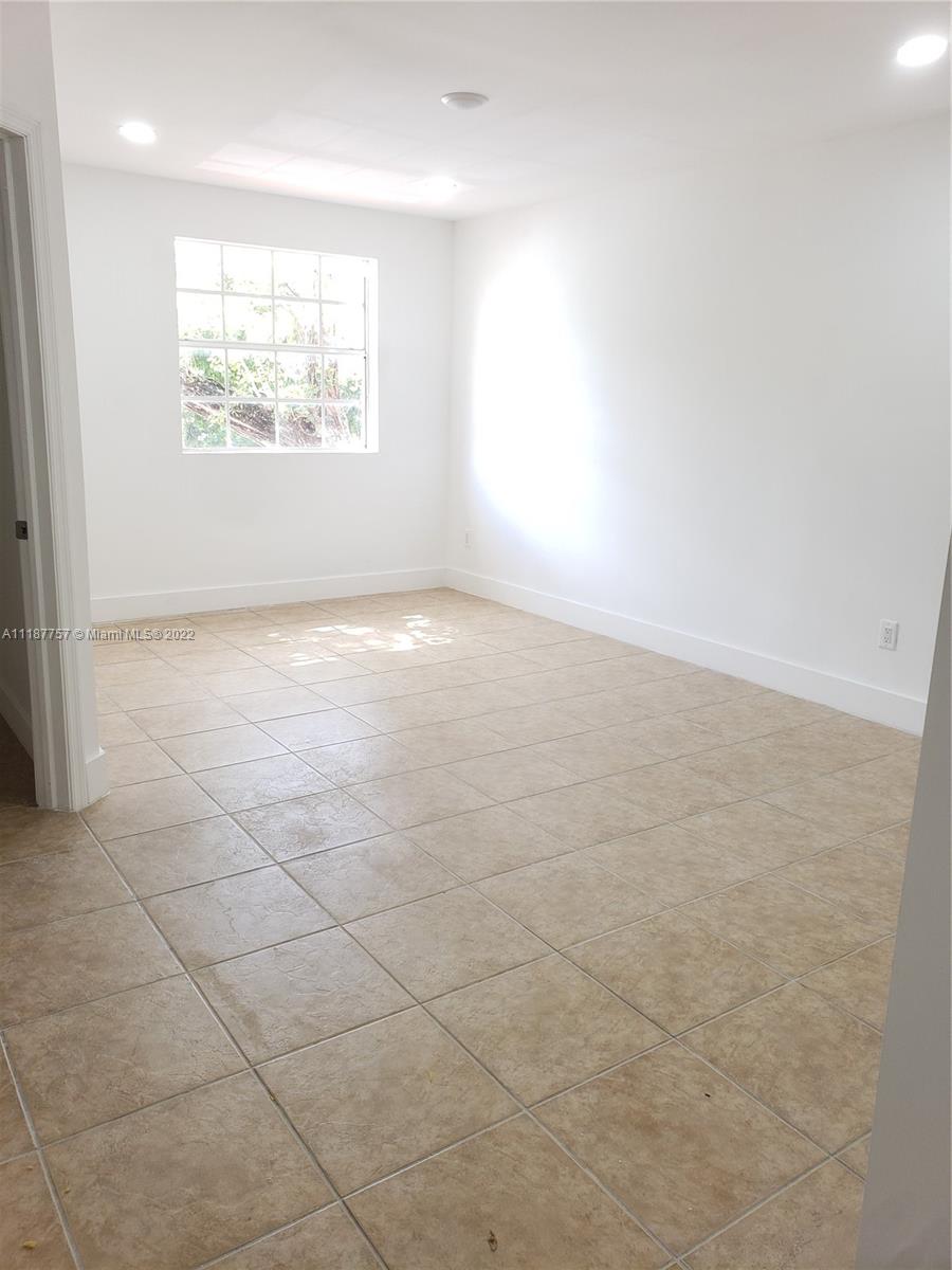 18338 Northwest 68th Avenue, Unit B Hialeah, FL 33015 - Photo 14 of 17