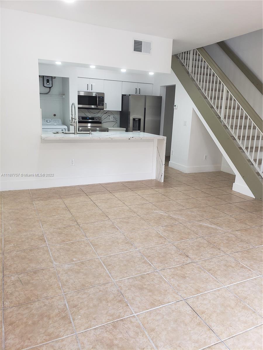 18338 Northwest 68th Avenue, Unit B Hialeah, FL 33015 - Photo 10 of 17