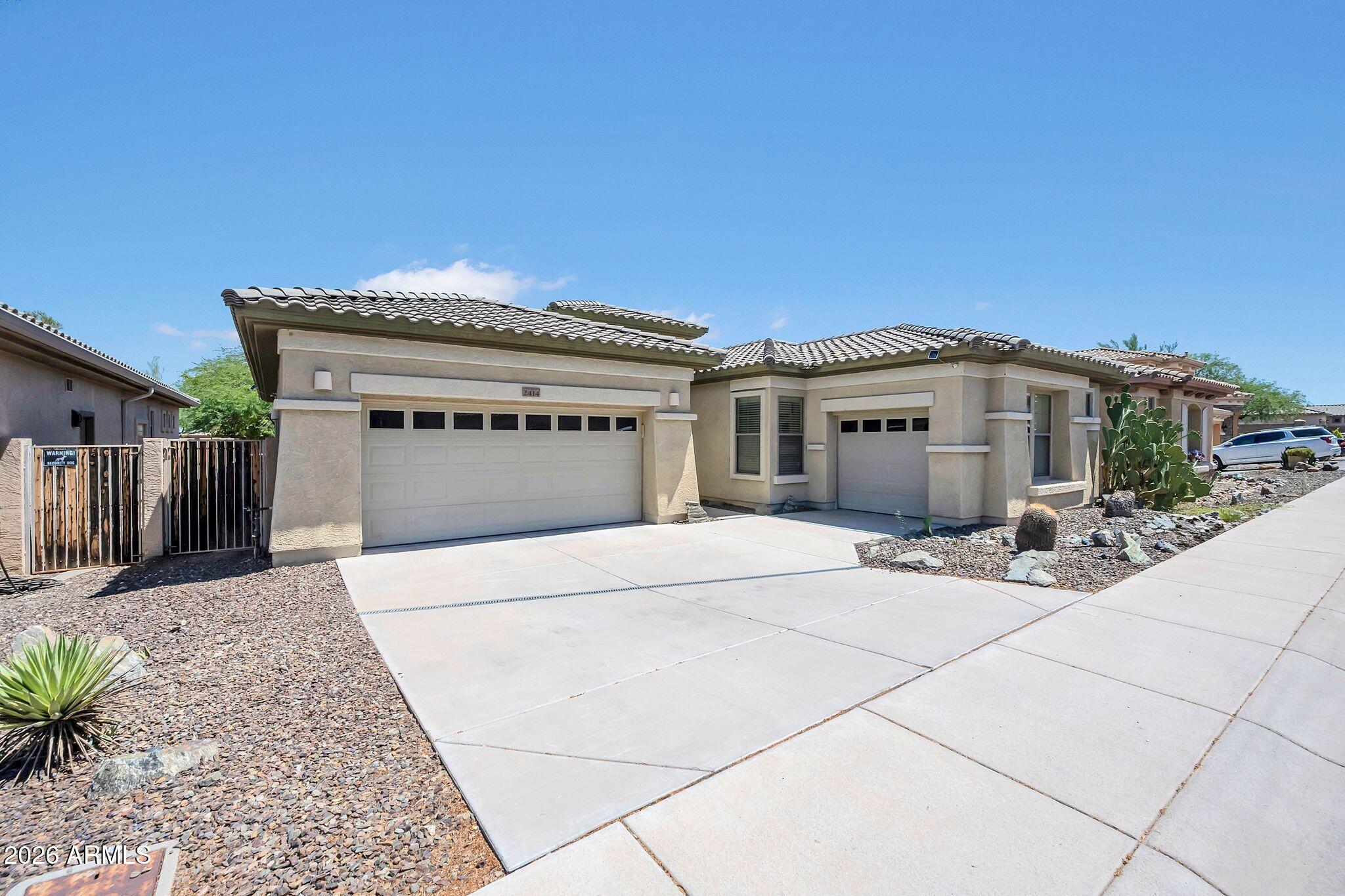 2414 West Mineral Road Phoenix, AZ 85041 - Photo 1 of 39