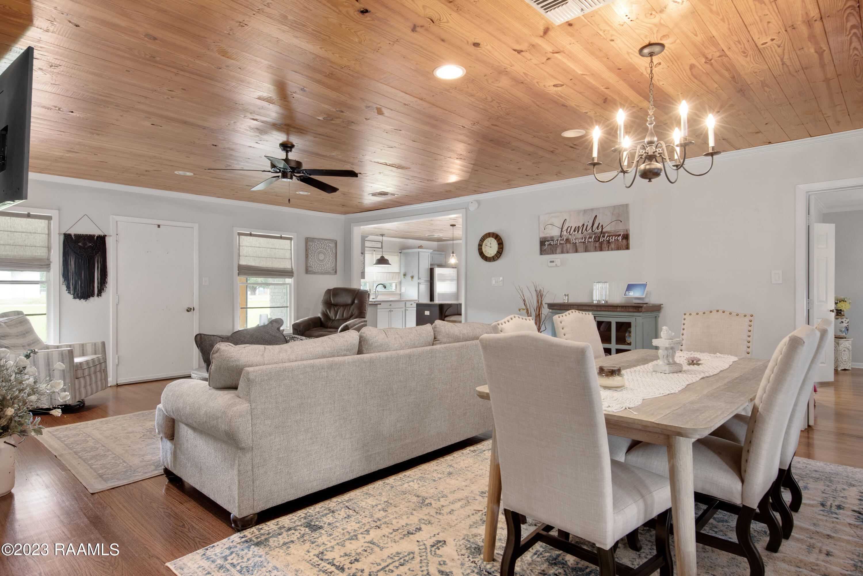 202 West Butcher Switch Road Lafayette, LA 70507 - Photo 13 of 30 202 W Butcher Switch Rd-16